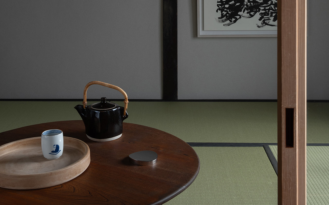 Chiaroscuro on a table in Japanese interior