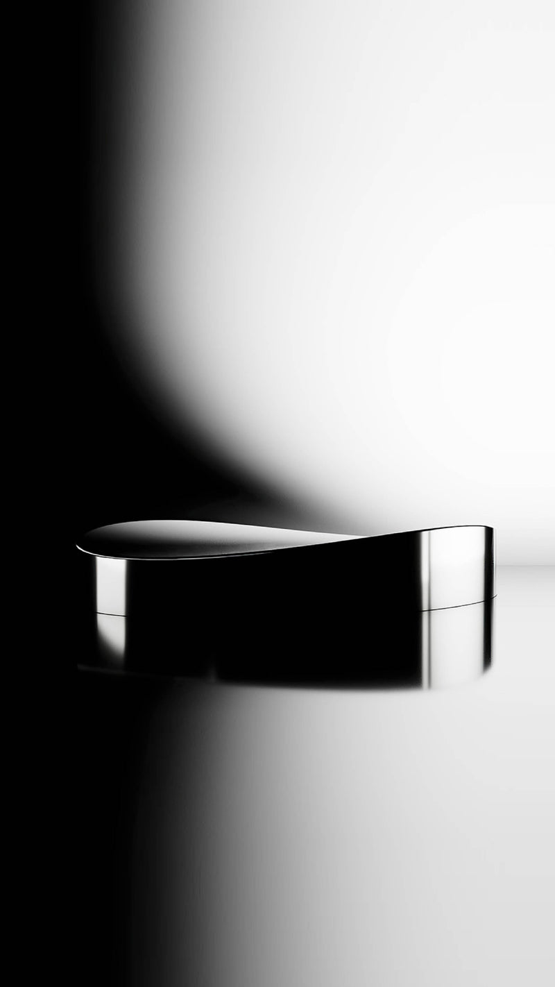 This image shows chiaroscuro, the design object designed to elevate the daily practice of taking vitamins.